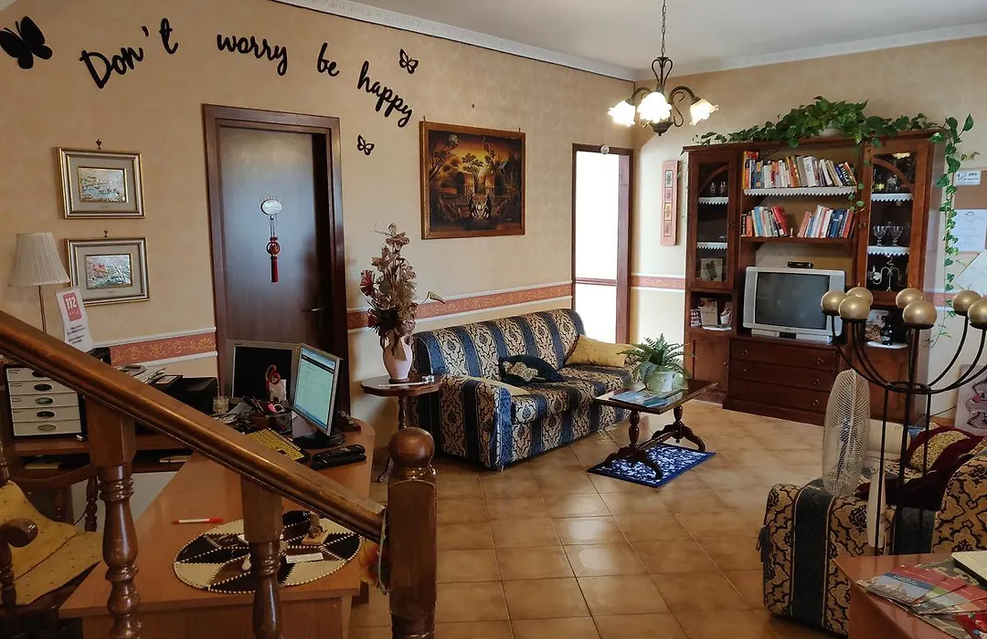 Hillary House-1